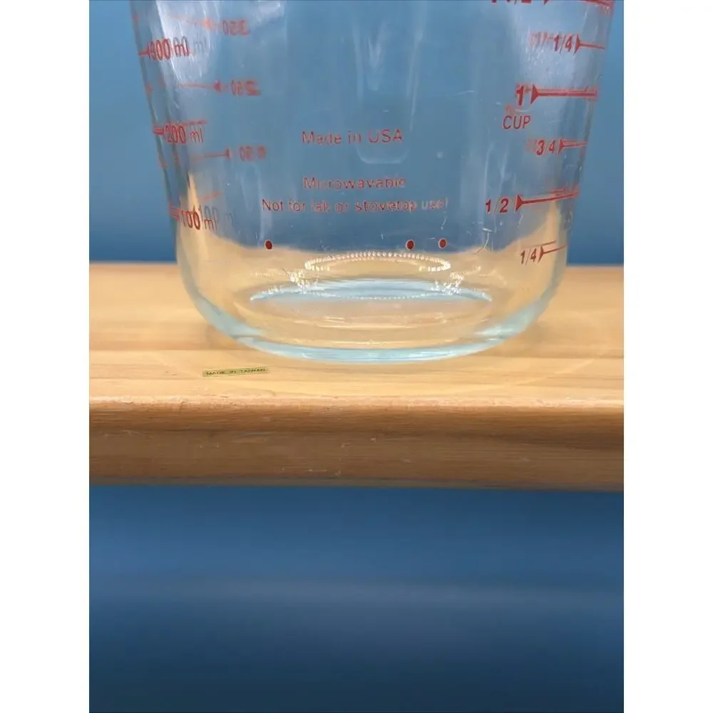 Pyrex Glass 2-Cup Measuring Cup with Red Graphics: PreOwned